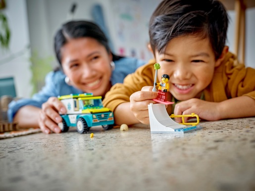 LEGO City Hitna pomoć i snowboarder 60403