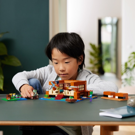 LEGO Minecraft Žabolika kuća 21256
