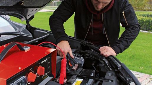 Einhell punjač akumulatora CC-BC 30