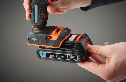 Black & Decker akumulatorska udarna bušilica/odvijač 18v smartTech