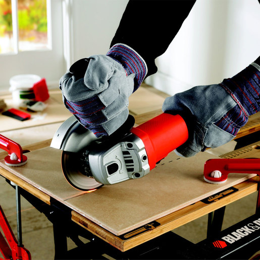 Black & Decker ugaona brusilica 900 W 115 mm