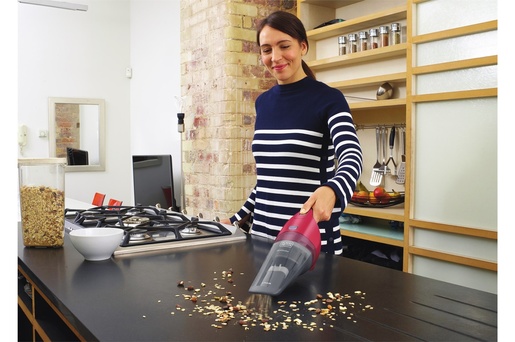 BLACK & DECKER aku ručni usisavač NVB115WA