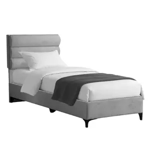 323-000029 Limit Тапациран кревет во светло сива нијанса 120x200cm