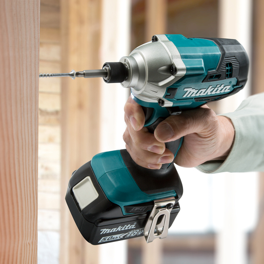 Makita LXT001 Сет DDF453Z + DTD156Z + BL1830B x2 + DC18RC + Makpac 1 алати