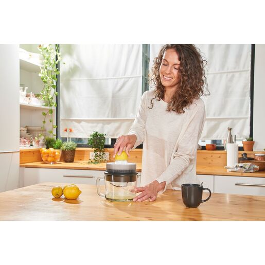 Black & Decker BXCJ30E Цедалка 30W 1L