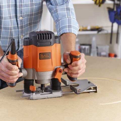 Black&Decker KW1200EKA-QS Глодалка-фреза 1200W