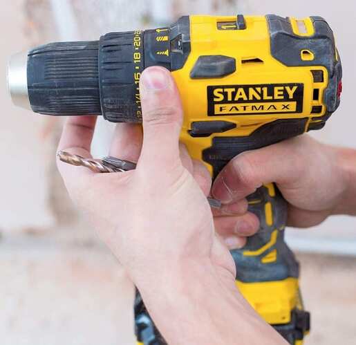 STANLEY FMCK478D2BC-QW Ударна дупчалка 18V
