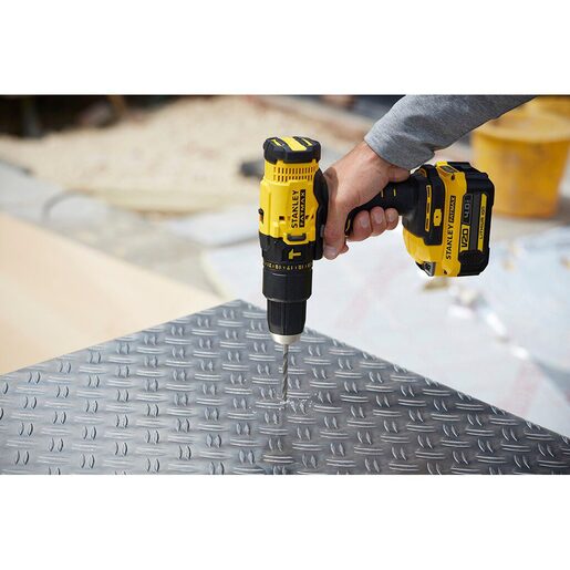 STANLEY SFMCD711DMA-QW Ударна Дупчалка 18V -2батерии