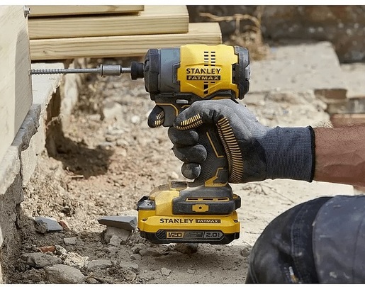 STANLEY SFMCF810D2K-QW Ударен одвртувач 18V