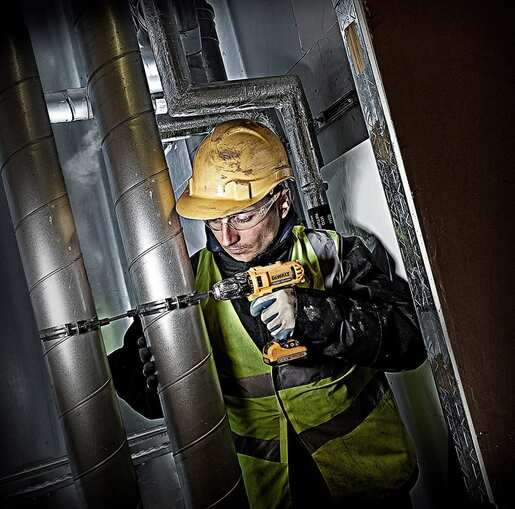 DeWalt DCD710D2-QW Дупчалка 10.8V 2Ah