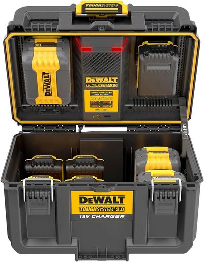 DEWALT полнач и куќиште за батерии DWST83471 ToughSystem 2.0