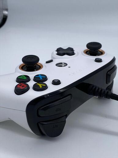 GAME PAD WIRED NACON PRO COMPACT (for PC, XBOX ONE, XBOX X/S SERIES), w/Headset jack, WHITE, NC7271