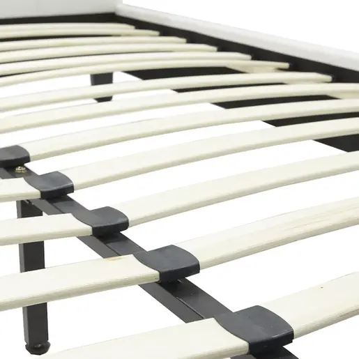 006-000001 Брачен кревет MAJESTIC бел 150x200cm