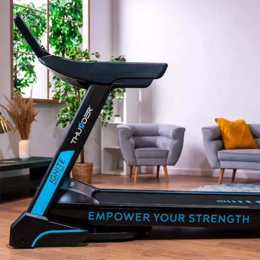 THUNDER Ел.лента за трчање Ignite Premium S TFT Black – 22 km/h, 15.6" Android дисплеј, 220 kg лента за трчање