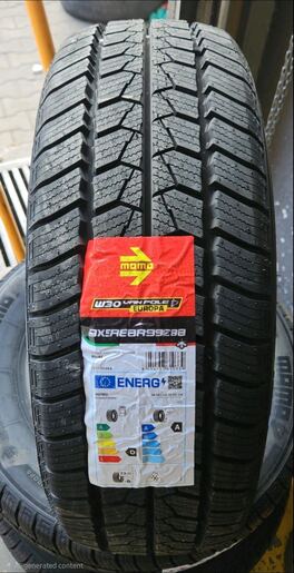 MOMO 235/65 R16C W-30 VAN POLE (10PR) (121/119)R