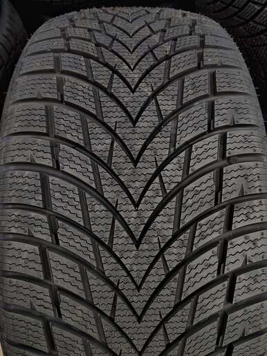MOMO 195/50 R16 W-20 NORTH POLE RIM XL(88)V