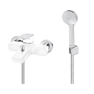 Rosan 133101W Stolz White/Chrome baterija (slavina) za tuš sa izlivom, crevom, ručnim tušem i držačem ručnog tuša