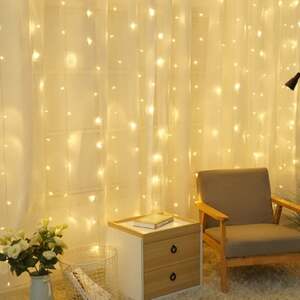 Svetleći niz sa 300 toplo belih led dioda Ml-c3006