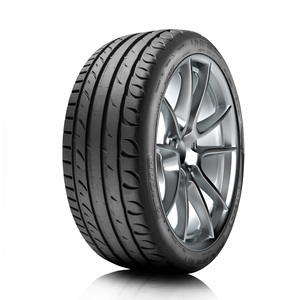 215/55R17 Tigar 94V Ultra High Performance let