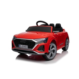 Audi sq8 crveni 11644