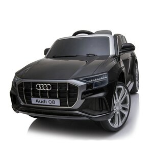 Audi q8 crni 13385