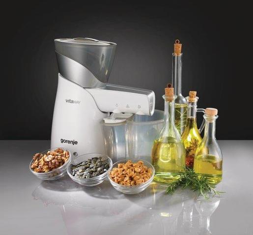Gorenje aparat za hladno ceđenje ulja OP650W
