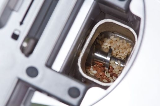 Gorenje aparat za hladno ceđenje ulja OP650W