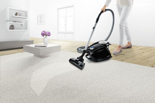 Bosch usisivač BGS5SIL66B