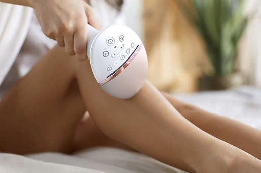 Philips Lumea IPL aparat za odstranjivanje dlačica BRI950/00