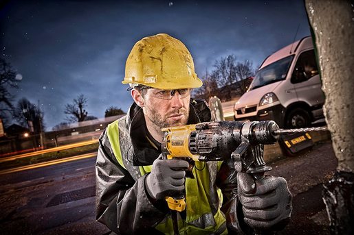 DeWalt D25133K elektro pneumatska čekić bušilica