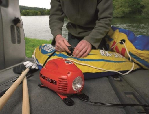 Black+Decker ASI200 prenosni automobilski kompresor