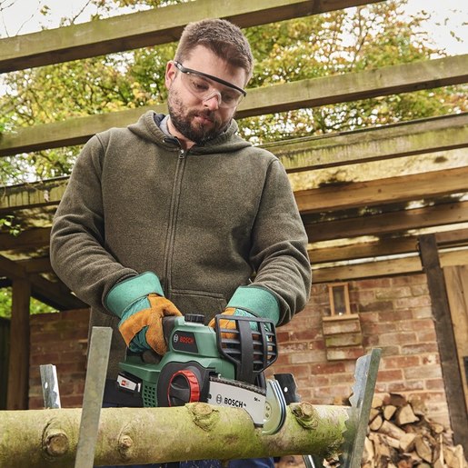 BOSCH akumulatorska lančana pila UniversalChain 18 18V 2,5Ah