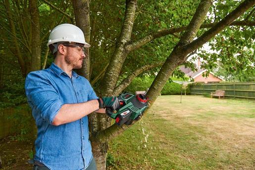 BOSCH akumulatorska lančana pila UniversalChain 18 - SAMO ALAT