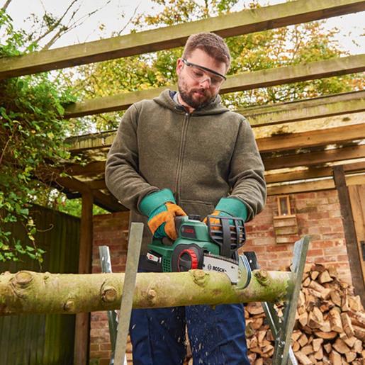 BOSCH akumulatorska lančana pila UniversalChain 18 - SAMO ALAT