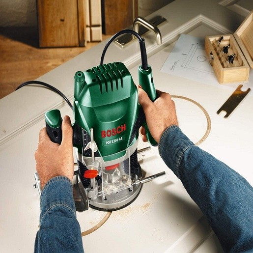 Bosch POF 1200 AE površinska glodalica 060326A100