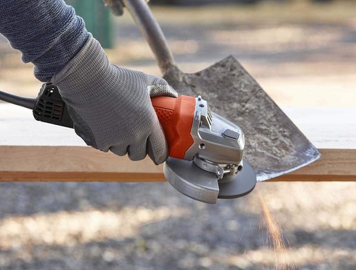 Black+Decker BEG110 ugaona brusilica
