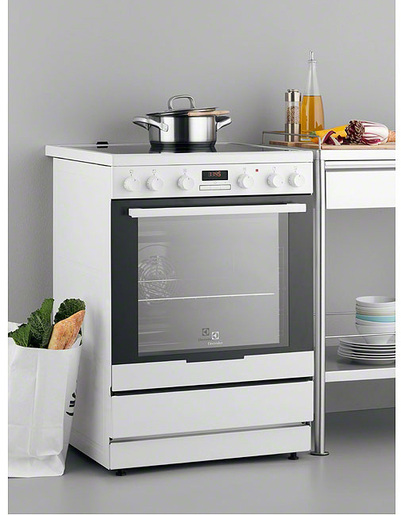 Electrolux EKC6430AOW električni šporet