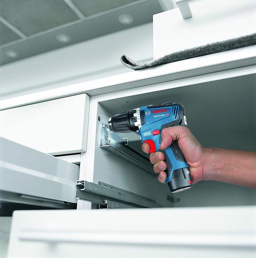 Bosch Professional GSR 12V-30 akumulatorska bušilica/odvrtač (2x 2,0 Ah, GAL 12V-40, kofer) 06019G9000