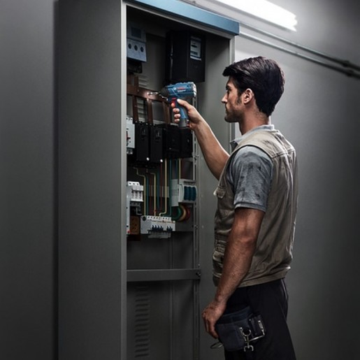 Bosch Professional GDR 120-LI akumulatorski udarni odvrtač (2x 1,5 Ah, AL 1210 CV, kofer) 06019F0001