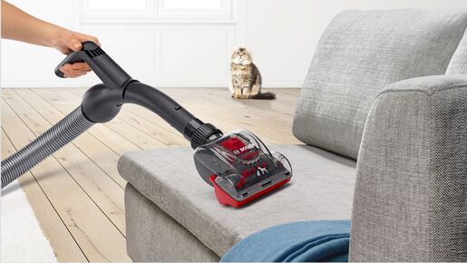 Bosch usisivač sa posudom BGS7PET