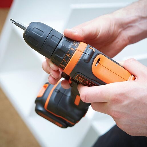 Black+Decker BDCDD121BSA akumulatorska bušilica-odvijač