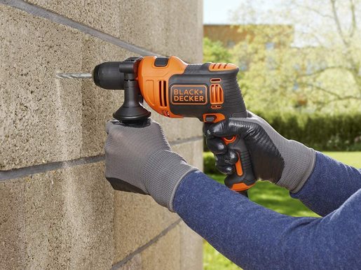 Black+Decker BEH710 udarna bušilica