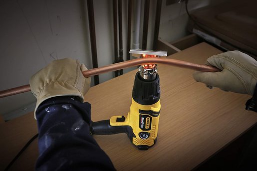 Stanley Fatmax FME670K fen za vreli vazduh + kofer