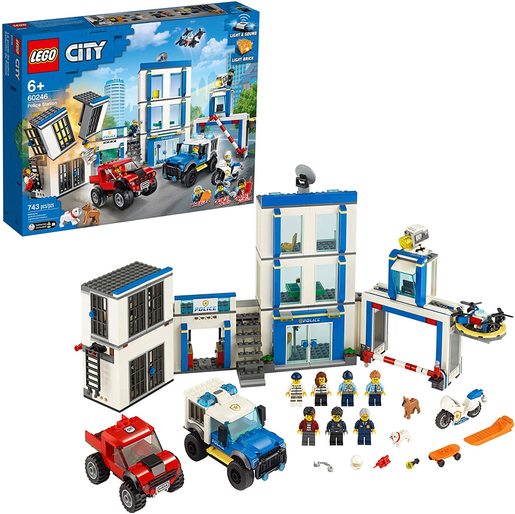 LEGO City 60246 policijska stanica