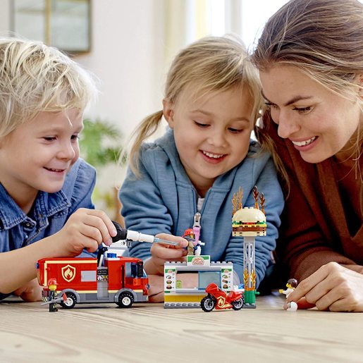 LEGO City 60214 spašavanje hamburgerdžinice od požara