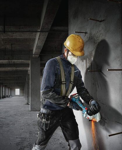 Bosch Professional GWS 180-LI aku ugaona brusilica + GSR 18V-50 aku bušilica-odvrtač (1x5 Ah, 1x2 Ah, punjač, kofer) 0615990M47