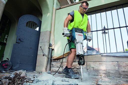 Bosch Professional GSH 27 VC elektro-pneumatski čekić za razbijanje 061130A000