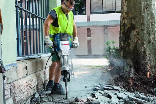 Bosch Professional GSH 27 VC elektro-pneumatski čekić za razbijanje 061130A000