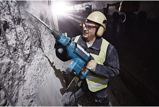 Bosch Professional GSH 7 VC elektro-pneumatski čekić za štemovanje sa SDS max prihvatom 0611322000