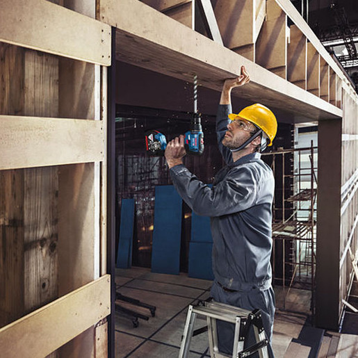 Bosch Professional GSR 18V-50 akumulatorska bušilica/odvrtač (3x2,0 Ah, punjač, kofer) 06019H5005